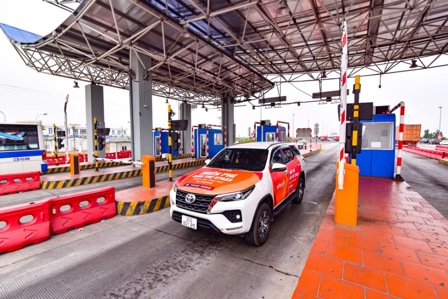 Số lượng phương tiện dán thẻ thu phí tự động tại Việt Nam tăng gấp đôi sau 1 năm VDTC gia nhập thị trường