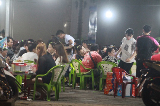 Sở Công Thương TP HCM đề xuất 2 phương án nhà hàng, quán nhậu được phục vụ rượu, bia