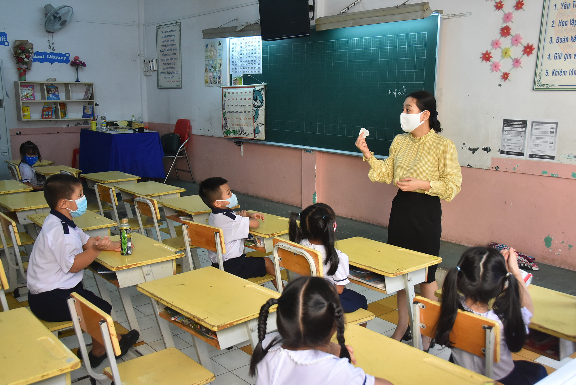 Luẩn quẩn quy định dạy thêm - học thêm