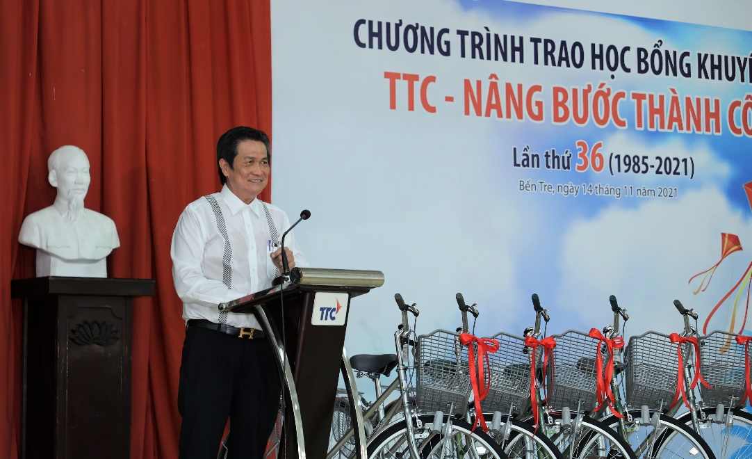 “TTC - Nâng bước thành công” lần thứ 36 trao tặng 585 suất học bổng đến học sinh tỉnh Bến Tre - Ảnh 3.