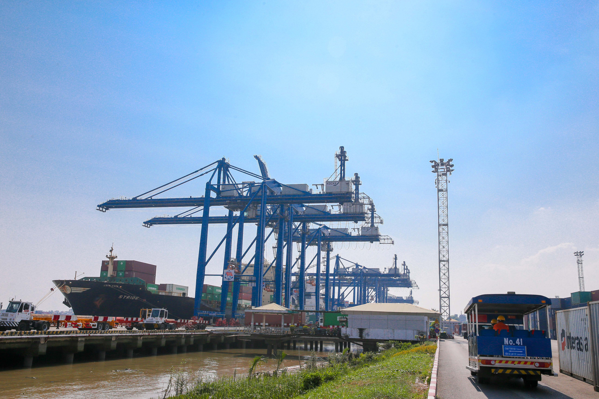 Lắng nghe người dân hiến kế: Phát triển kinh tế từ cảng và đường sắt