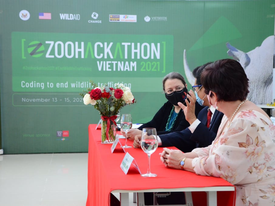 Nh&oacute;m sinh vi&ecirc;n TP HCM, H&agrave; Nội đoạt giải cuộc thi lập tr&igrave;nh Zoo Hackathon - Ảnh 2.