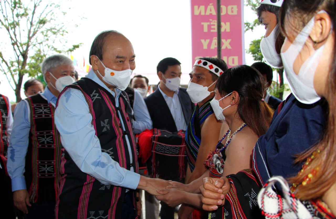 Chủ tịch nước Nguyễn Xuân Phúc dự Ngày hội đại đoàn kết toàn dân tộc tại Quảng Nam - Ảnh 2.