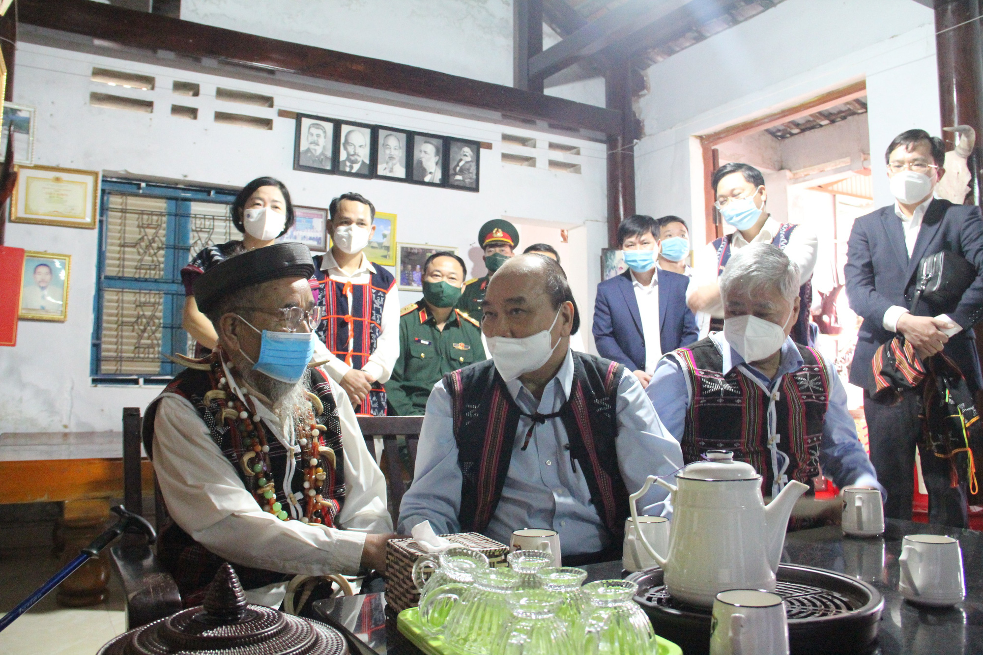 Chủ tịch nước Nguyễn Xuân Phúc dự Ngày hội đại đoàn kết toàn dân tộc tại Quảng Nam