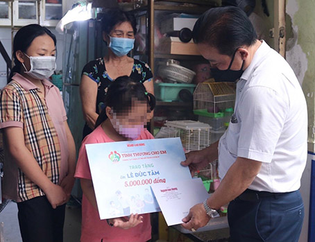 Chương trình "Tình thương cho em": Nối dài nhịp cầu nhân ái