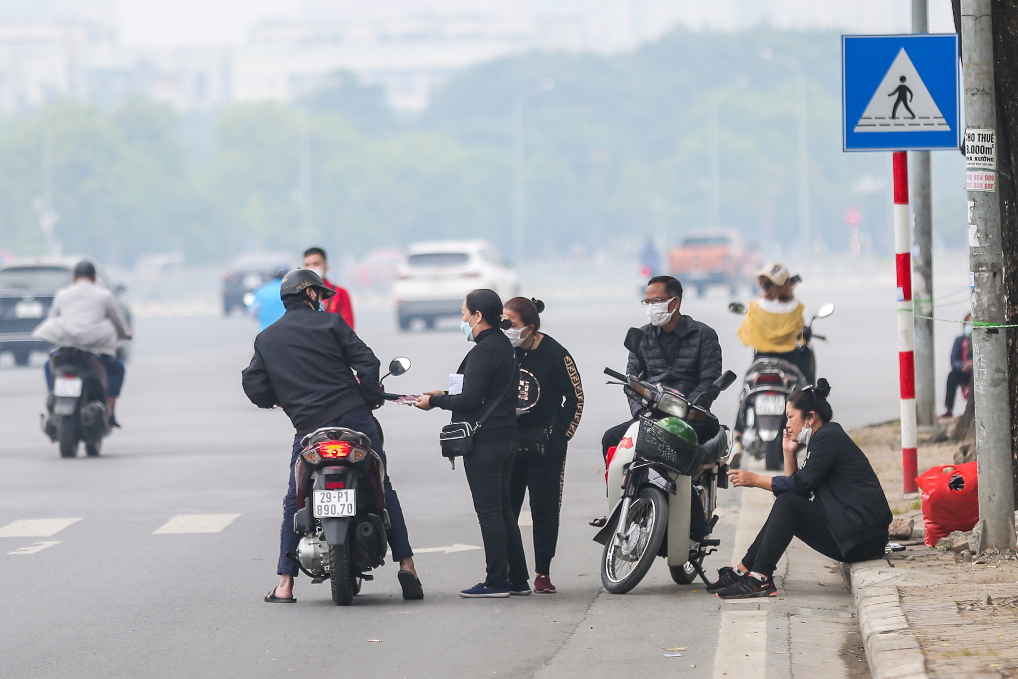 Phe v&eacute; kh&oacute;c r&ograve;ng trước trận Việt Nam - Ả Rập Saudi v&agrave;o tối nay - Ảnh 4.