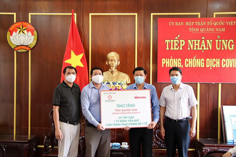 Vinh danh doanh nghiệp, doanh nhân vì cộng đồng - Ảnh 2.