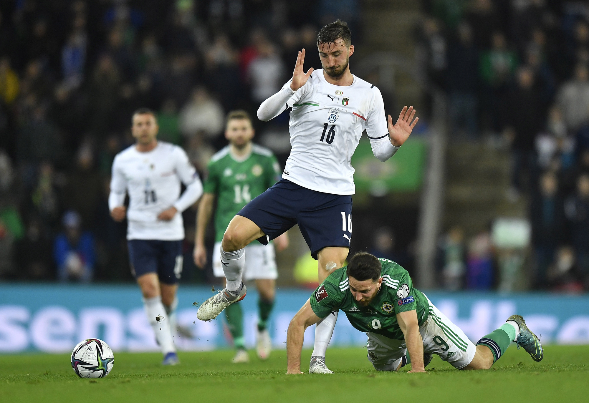 Bất lực ghi b&agrave;n, tuyển &Yacute; mất v&eacute; trực tiếp dự World Cup - Ảnh 3.