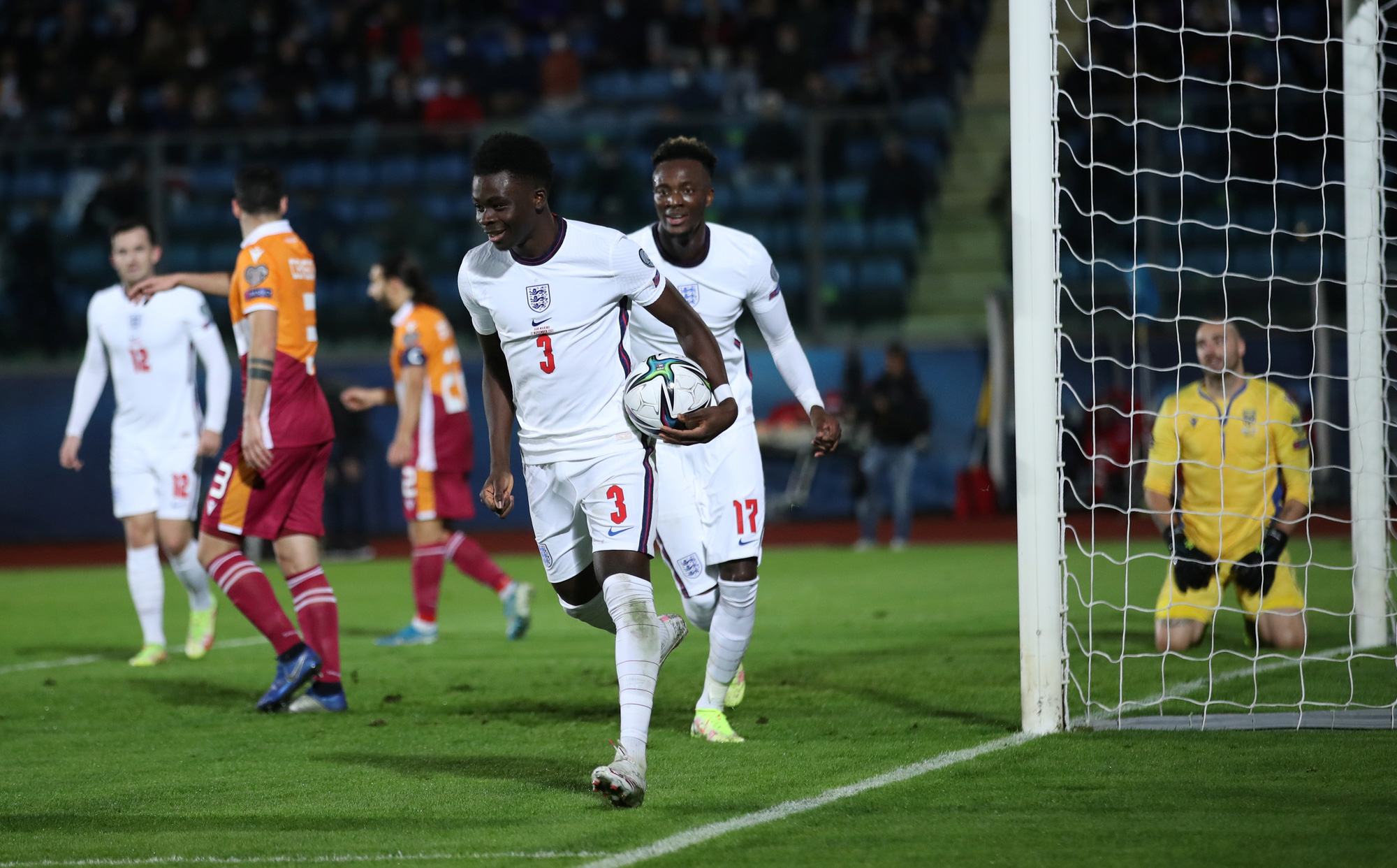 Dội mưa 10 b&agrave;n thắng, tuyển Anh xuất sắc gi&agrave;nh v&eacute; World Cup - Ảnh 6.