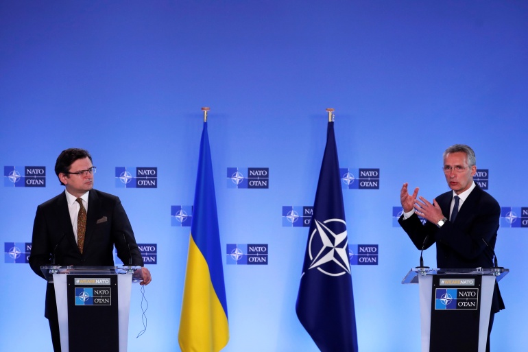 NATO cảnh b&aacute;o Nga, Tổng thống Putin chỉ tay về ph&iacute;a Mỹ - Ảnh 1.