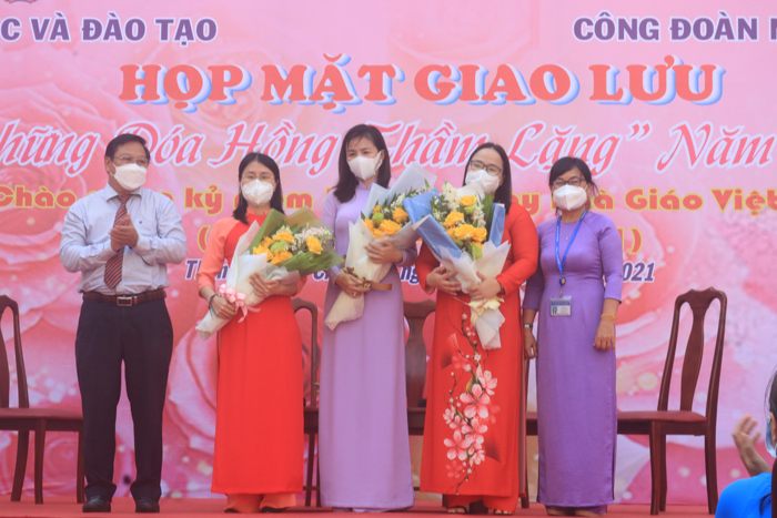 Những nhà giáo hết lòng với trẻ khuyết tật