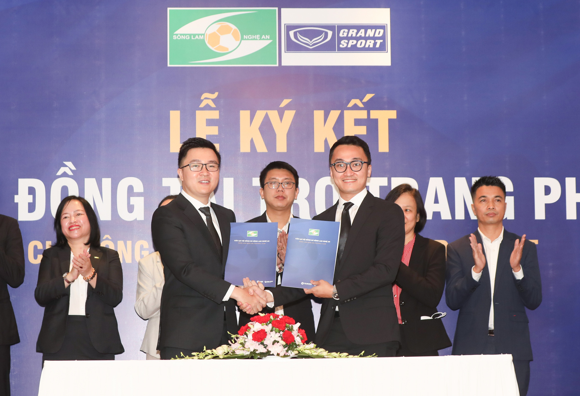 CLB S&ocirc;ng Lam Nghệ An hướng đến vị tr&iacute; thứ 5 ở V-League 2022 - Ảnh 1.