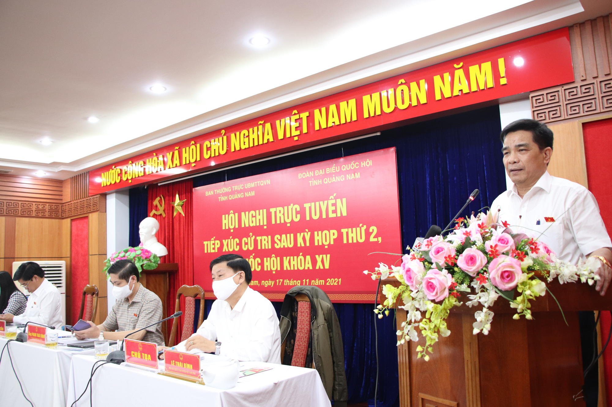 Phó Chủ tịch Quốc hội Nguyễn Đức Hải tiếp xúc cử tri Quảng Nam