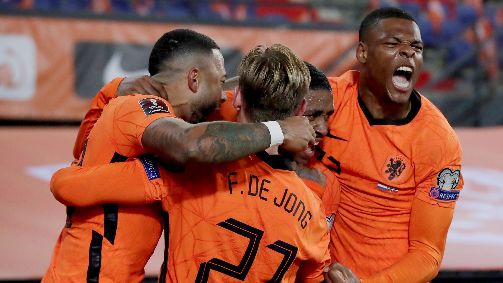 7 ph&uacute;t cuối ngỡ ng&agrave;ng, H&agrave; Lan gi&agrave;nh v&eacute; v&agrave;ng World Cup - Ảnh 5.