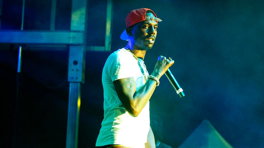 Nam rapper người Mỹ bị bắn chết tại cửa hàng bánh