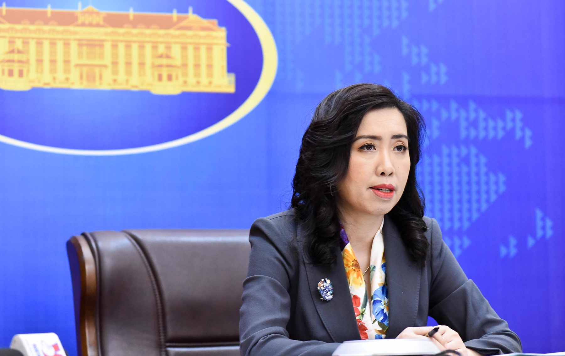 Việt Nam lên tiếng về thông tin tàu Trung Quốc dùng vòi rồng ngăn chặn tàu Philippines ở bãi Cỏ Mây