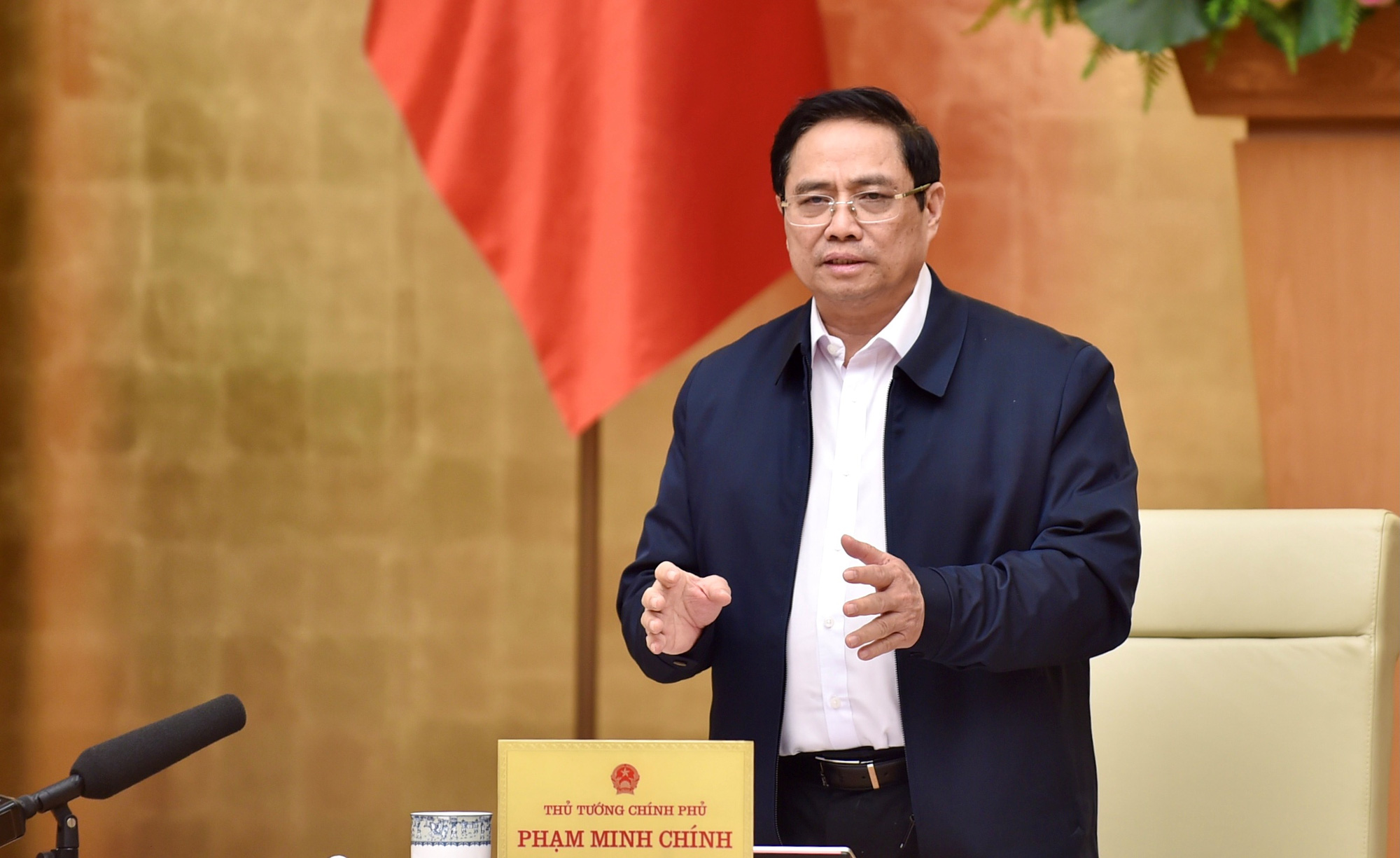 Thủ tướng: Khắc phục ti&ecirc;u cực, tham nhũng, lợi &iacute;ch nh&oacute;m... li&ecirc;n quan tới gi&aacute; - Ảnh 1.