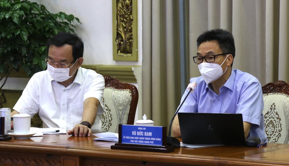 Ph&oacute; Thủ tướng Vũ Đức Đam: L&agrave;m sao để kh&ocirc;ng ai phải giấu bệnh Covid-19 - Ảnh 1.
