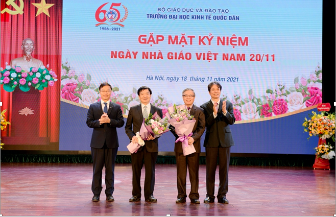 Chủ tịch Quốc hội Vương Đ&igrave;nh Huệ: Người thầy gi&aacute;o v&agrave; người thầy thuốc lu&ocirc;n được x&atilde; hội tr&acirc;n trọng, t&ocirc;n vinh - Ảnh 3.