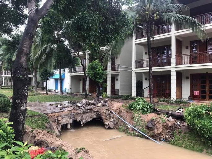 Chủ tịch tỉnh Bình Định ra “tối hậu thư” cho Resort Hoàng Gia - Ảnh 2.