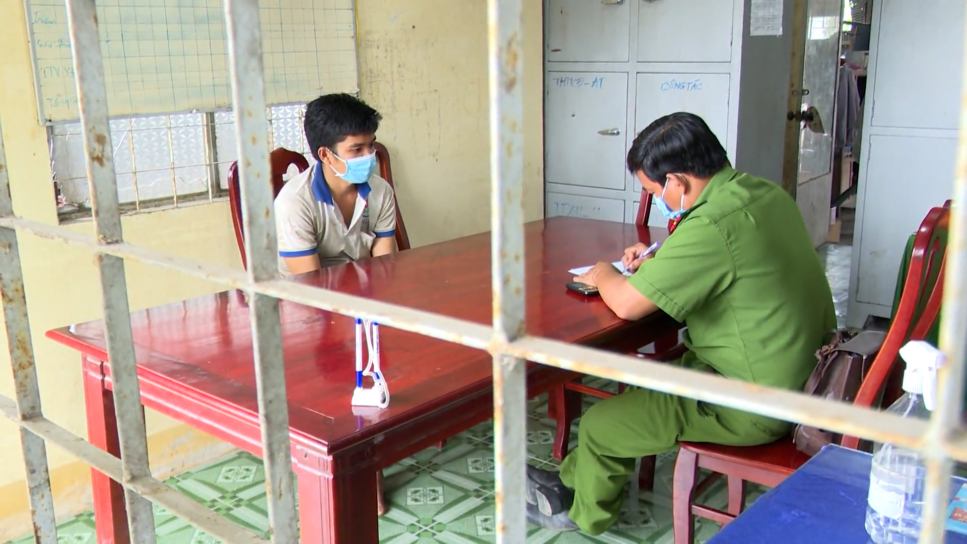 Đột nhập vườn khóm trộm 7 cây mai trị giá 10 triệu đồng