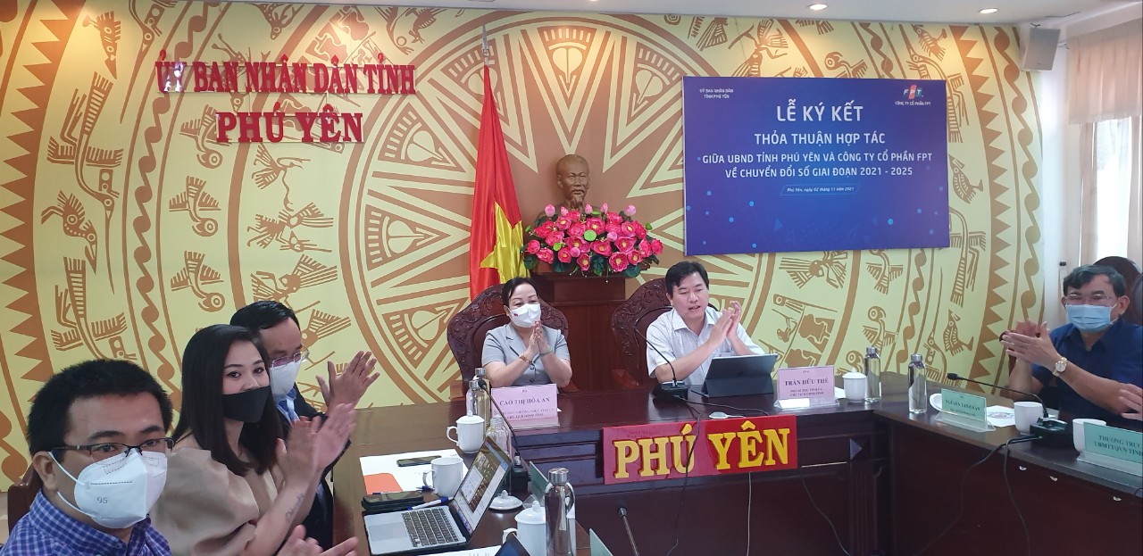 Tỉnh Phú Yên hợp tác với FPT thúc đẩy chuyển đổi số toàn diện