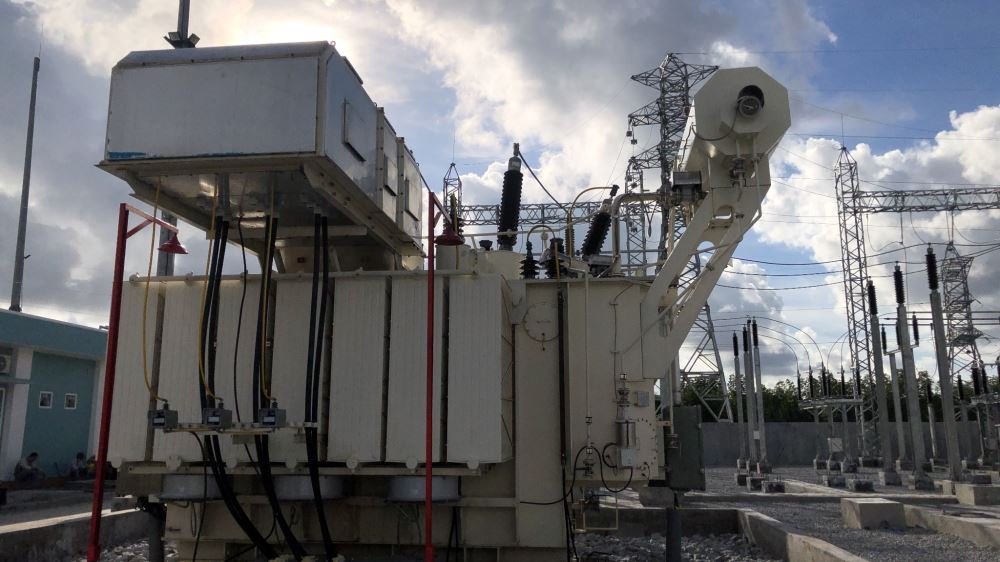 Xuy&ecirc;n đ&ecirc;m đ&oacute;ng điện dự &aacute;n điện gi&oacute; 110 kV tại tỉnh C&agrave; Mau - Ảnh 2.