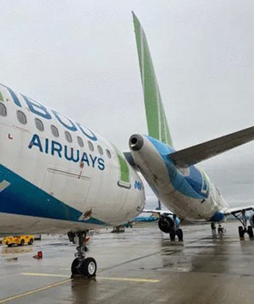 Vụ hai m&aacute;y bay va chạm ở Nội B&agrave;i: Phạt 1 t&agrave;i xế phục vụ mặt đất - Ảnh 1.