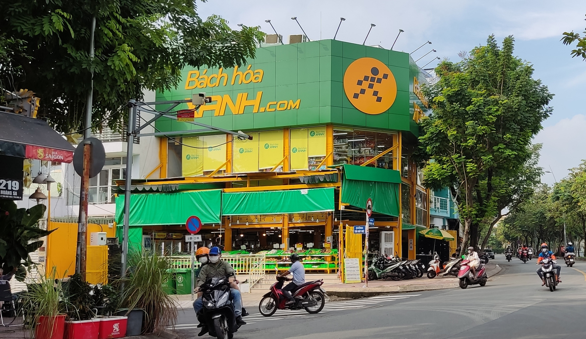 Nhiều mặt tiền &ldquo;hot&rdquo; ở trung t&acirc;m TP HCM đắt kh&aacute;ch trở lại - Ảnh 4.