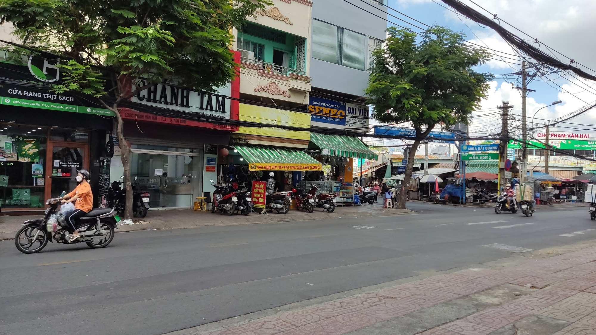 Nhiều mặt tiền &ldquo;hot&rdquo; ở trung t&acirc;m TP HCM đắt kh&aacute;ch trở lại - Ảnh 7.