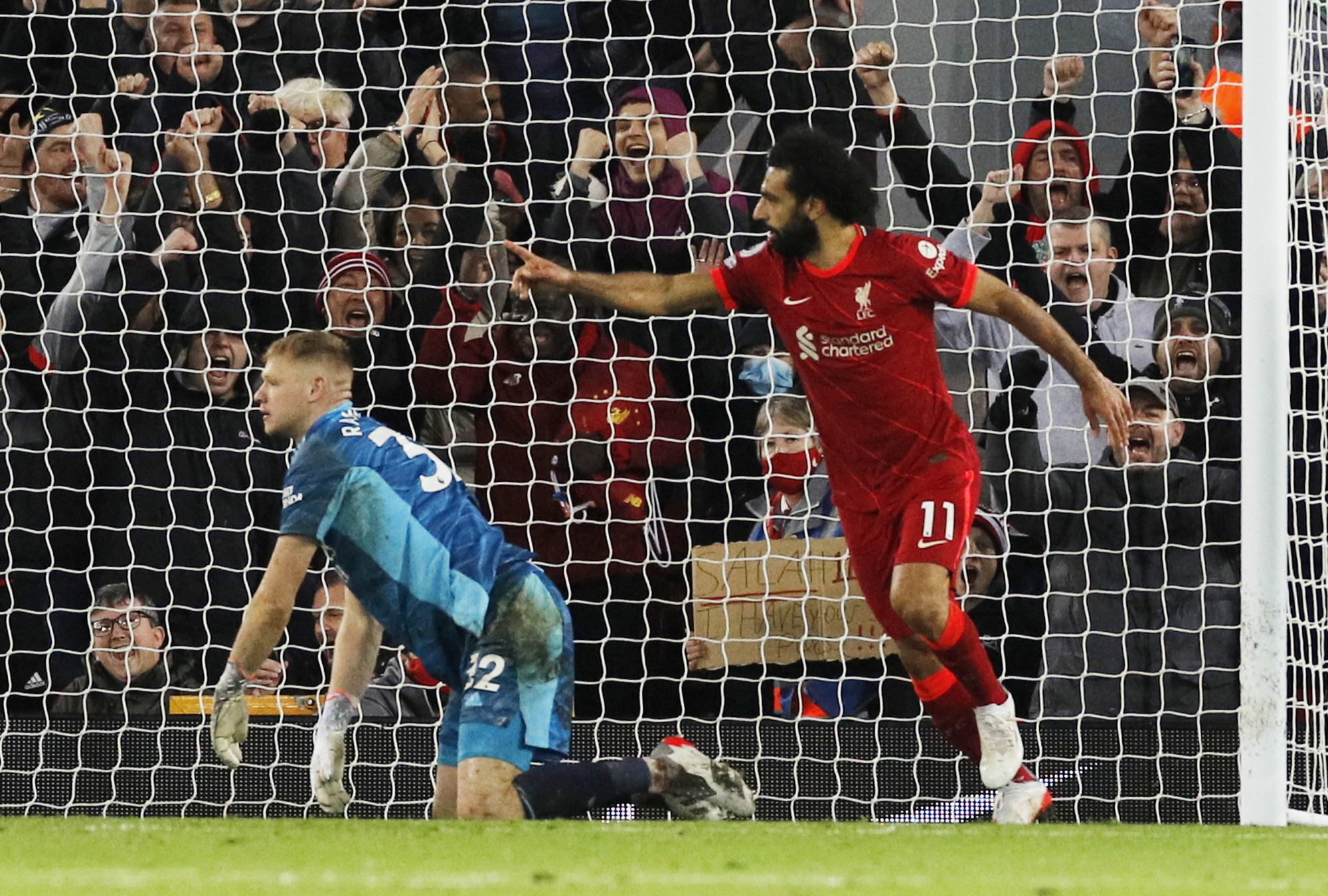 Thắng hủy diệt Arsenal 4-0, Liverpool ph&ocirc; diễn đẳng cấp tại Anfield - Ảnh 6.