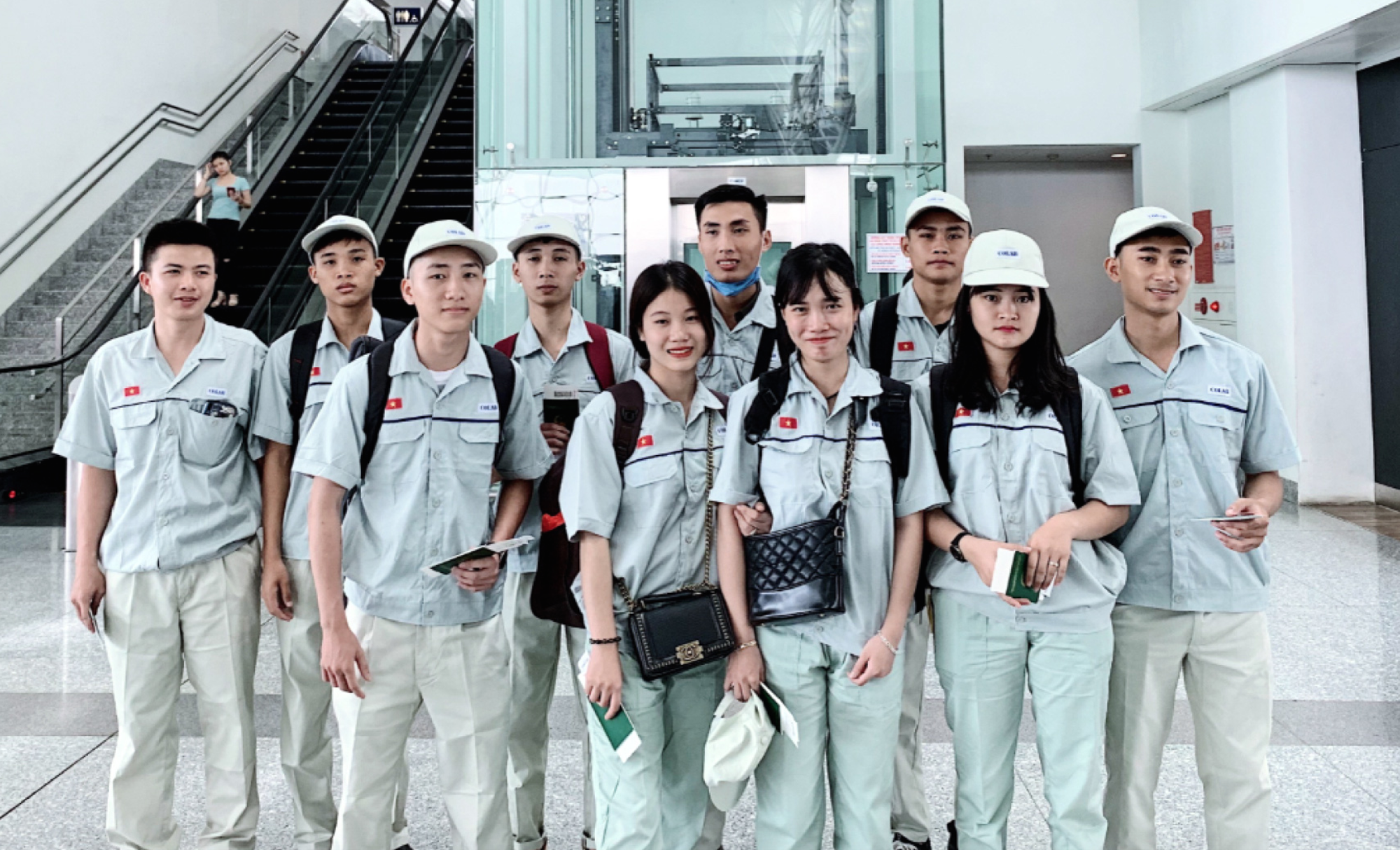 10 tháng, 43.584 lao động ra nước ngoài làm việc - Ảnh 1.