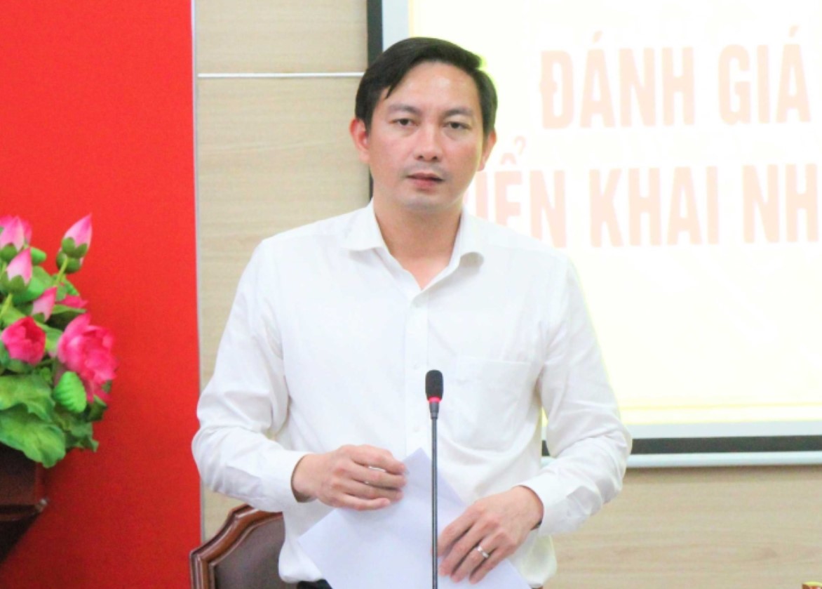 Đang tiếp tục x&aacute;c minh, điều tra vụ việc B&iacute; thư Huyện ủy C&ocirc; T&ocirc; bị tố hiếp d&acirc;m - Ảnh 1.