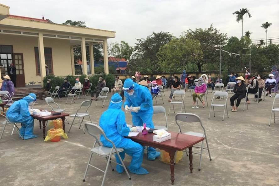 Hàng chục công nhân xưởng may dương tính SARS-CoV-2