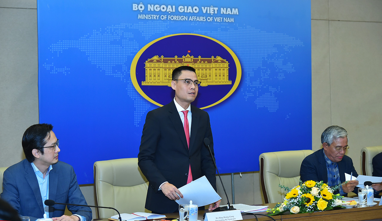 Bộ Ngoại giao bàn cách ứng phó với các thách thức an ninh phi truyền thống