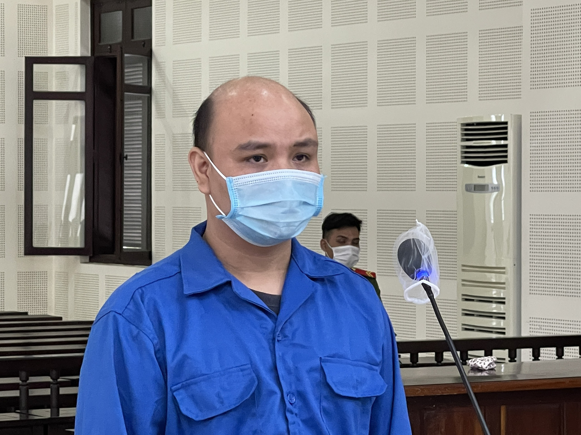 Đà Nẵng: Nấp trong nhà vệ sinh của vũ trường để bán ma túy cho dân chơi