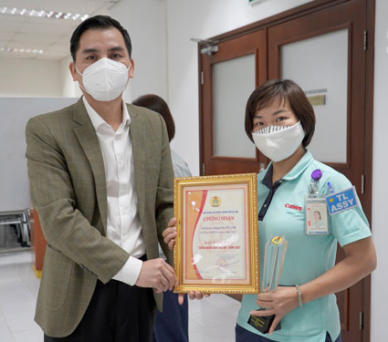 Tôn vinh 100 công nhân giỏi thủ đô