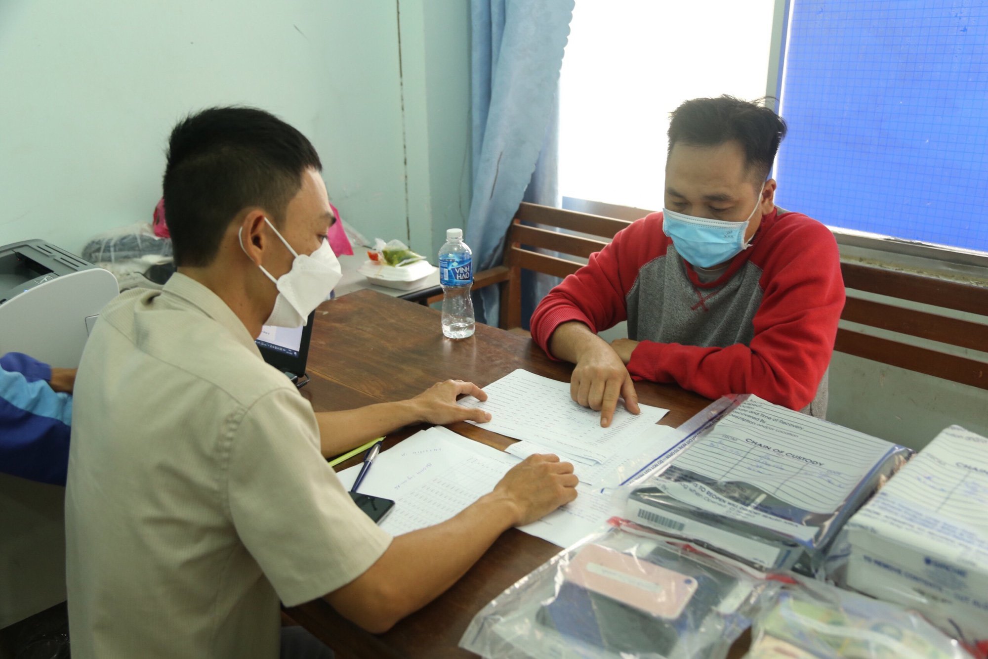 Triệt ph&aacute; đường d&acirc;y đ&aacute;nh bạc trực tuyến hơn 700 tỉ đồng - Ảnh 1.
