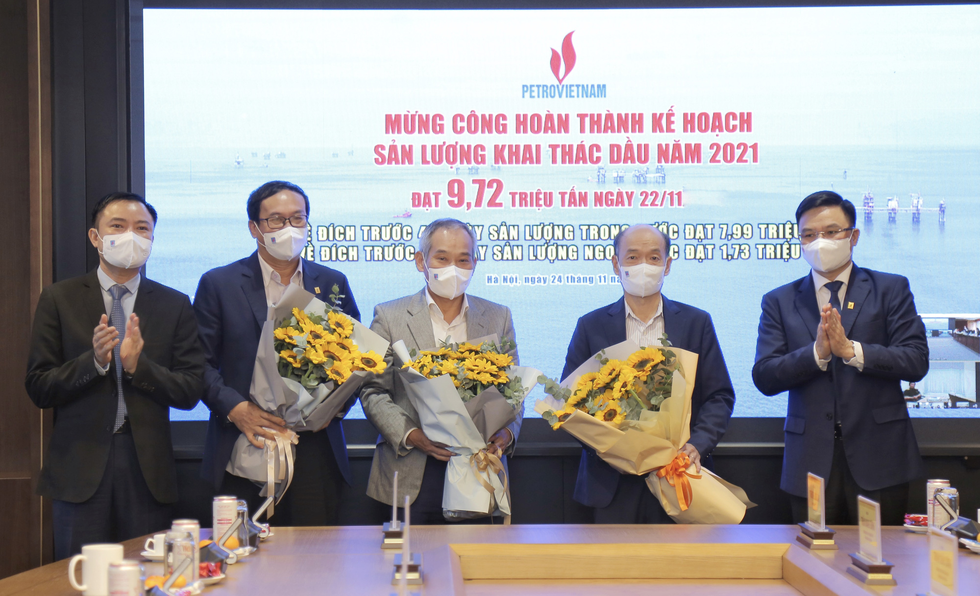 Petrovietnam – Về đích trước 39 ngày chỉ tiêu khai thác dầu khí - Ảnh 1.