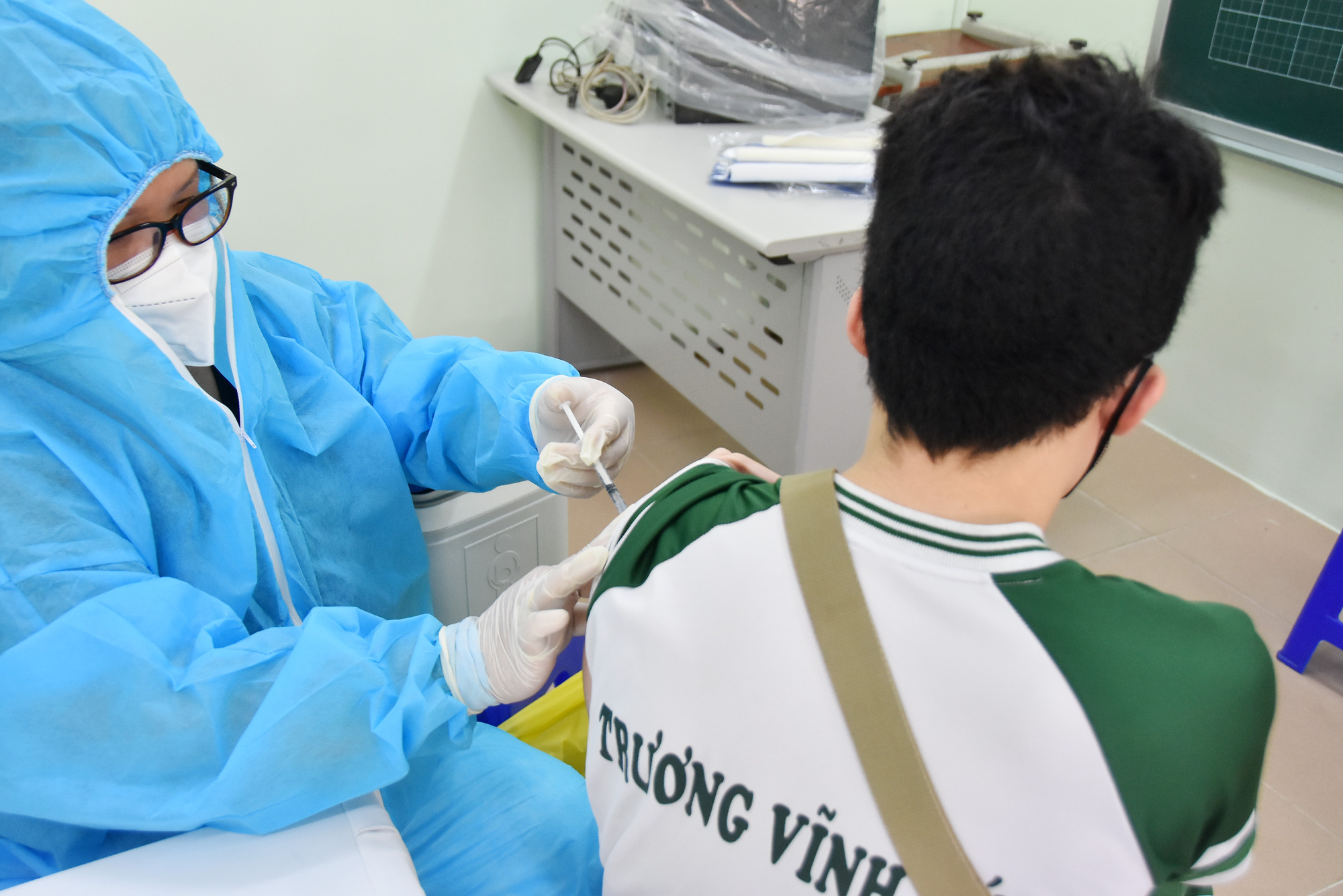 Tiêm trộn vắc-xin ra sao?