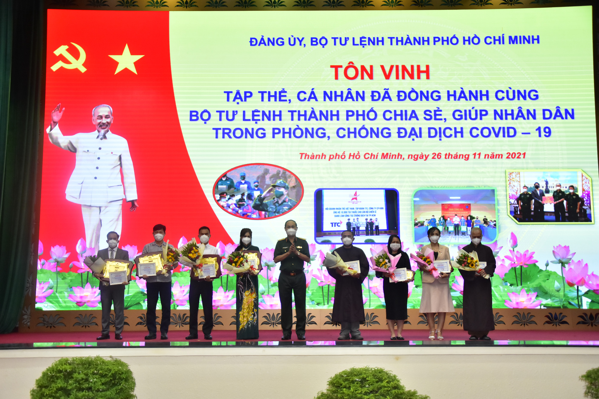 Bộ Tư lệnh TP HCM t&ocirc;n vinh 89 tập thể, 18 c&aacute; nh&acirc;n đồng h&agrave;nh ph&ograve;ng, chống dịch Covid-19 - Ảnh 2.