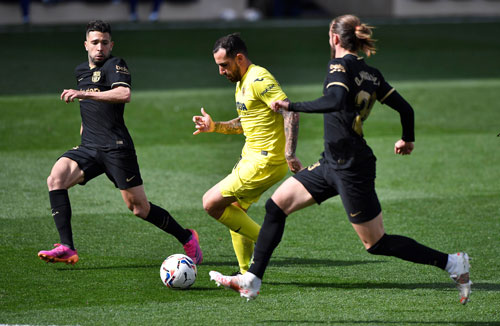 "Tàu ngầm vàng" Villarreal thử sức tài nghệ Xavi