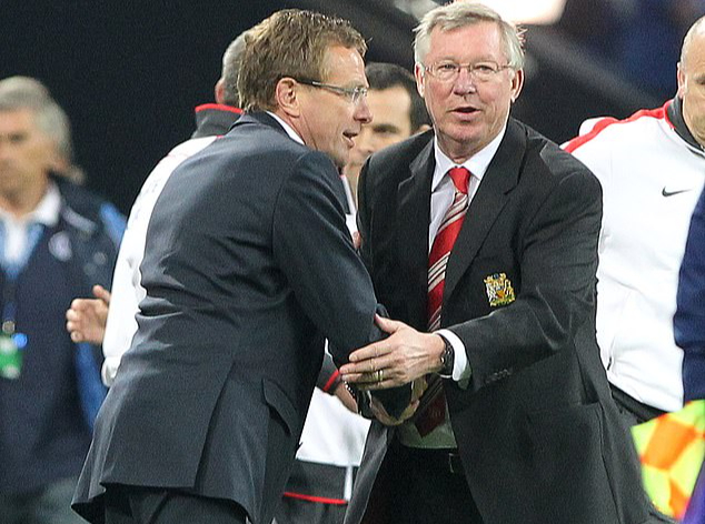 Man United bổ nhiệm Ralf Rangnick, Giải Ngoại hạng Anh sôi sục