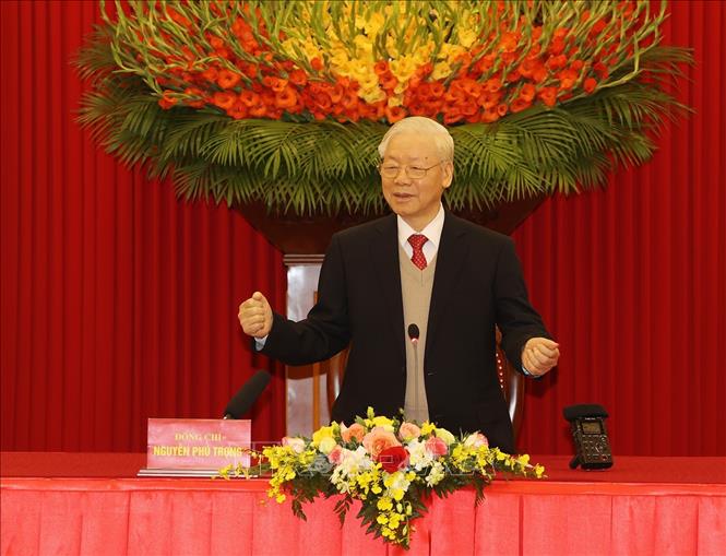 Trao quyết định nghỉ chế độ cho c&aacute;c Ủy vi&ecirc;n Bộ Ch&iacute;nh trị, B&iacute; thư TƯ kh&oacute;a XII kh&ocirc;ng t&aacute;i cử kh&oacute;a XIII - Ảnh 8.
