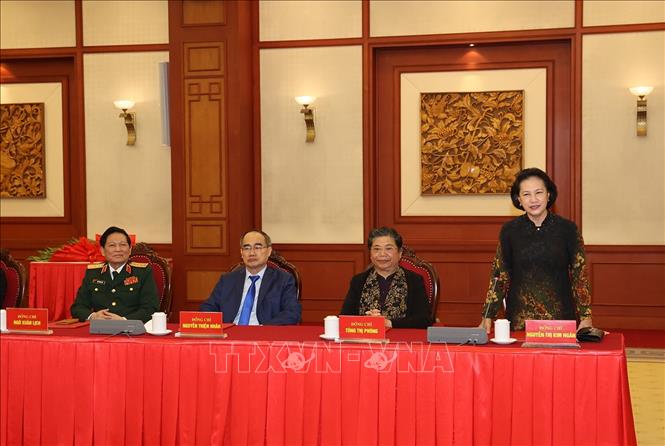 Trao quyết định nghỉ chế độ cho c&aacute;c Ủy vi&ecirc;n Bộ Ch&iacute;nh trị, B&iacute; thư TƯ kh&oacute;a XII kh&ocirc;ng t&aacute;i cử kh&oacute;a XIII - Ảnh 9.