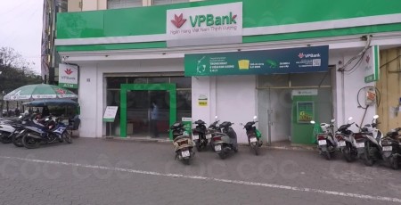 KHẨN: Tìm người đến một chi nhánh ngân hàng nhiều ngày qua