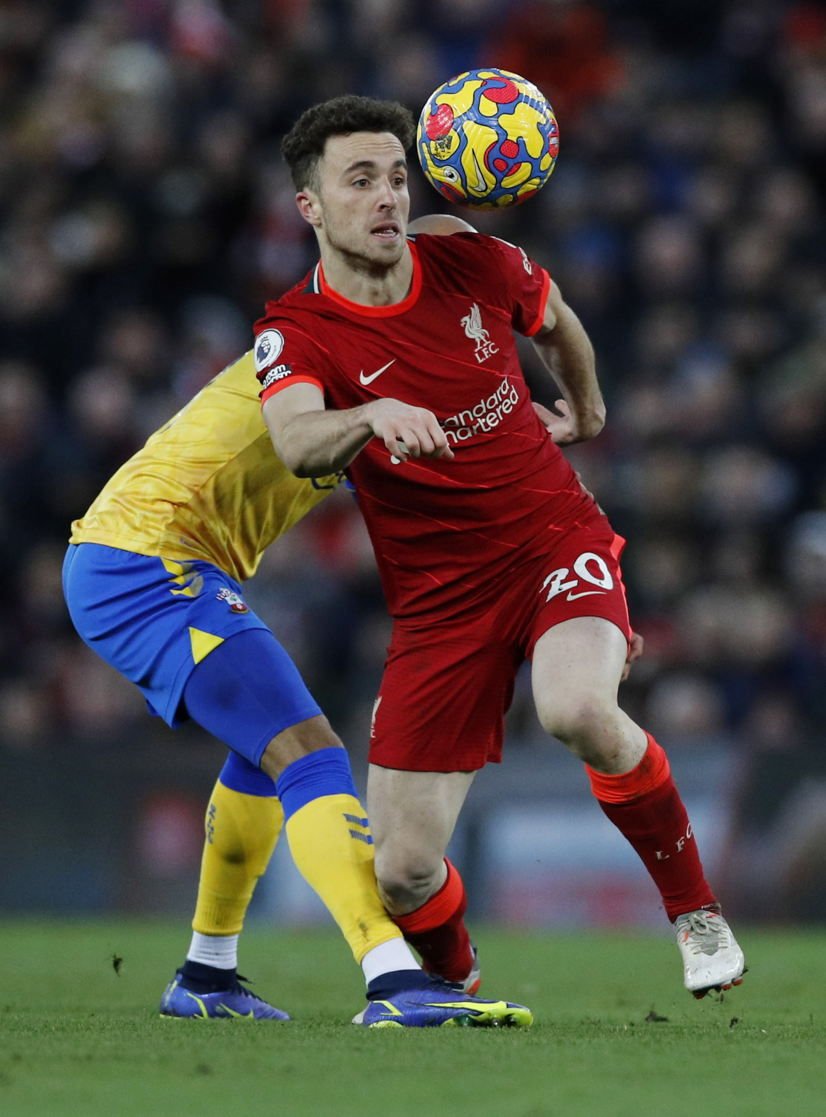 Đại thắng Southampton, Liverpool th&aacute;ch thức ng&ocirc;i đầu Ngoại hạng - Ảnh 3.