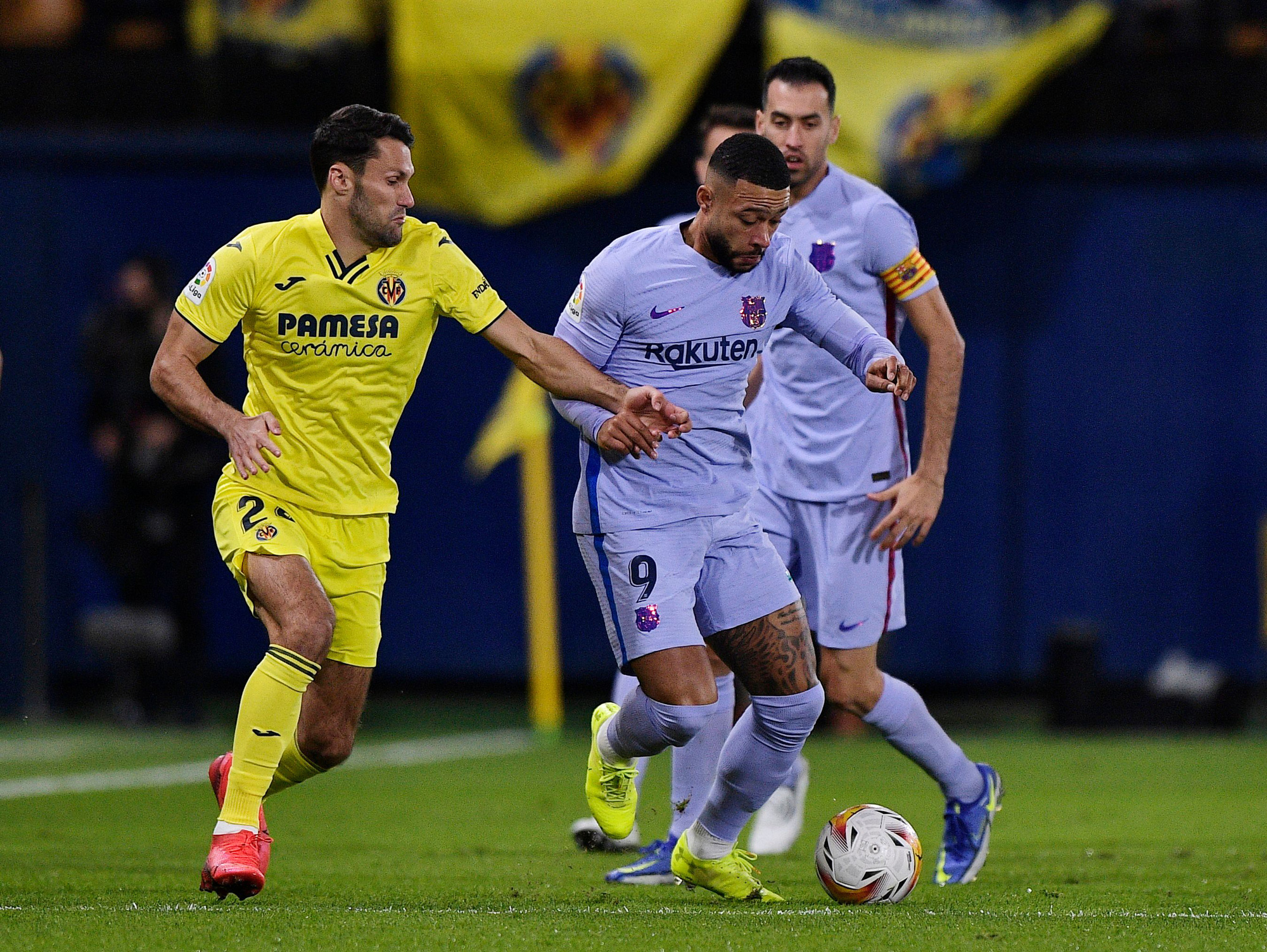 9 ph&uacute;t cuối b&ugrave;ng nổ, Barcelona nhấn ch&igrave;m t&agrave;u ngầm v&agrave;ng Villarreal - Ảnh 3.