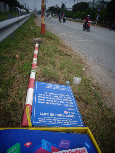 Trạm xe bu&yacute;t xấu x&iacute; - Ảnh 3.
