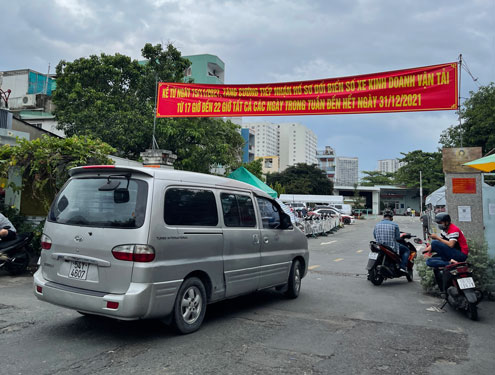 Ôtô kinh doanh mang biển số trắng sẽ bị phạt